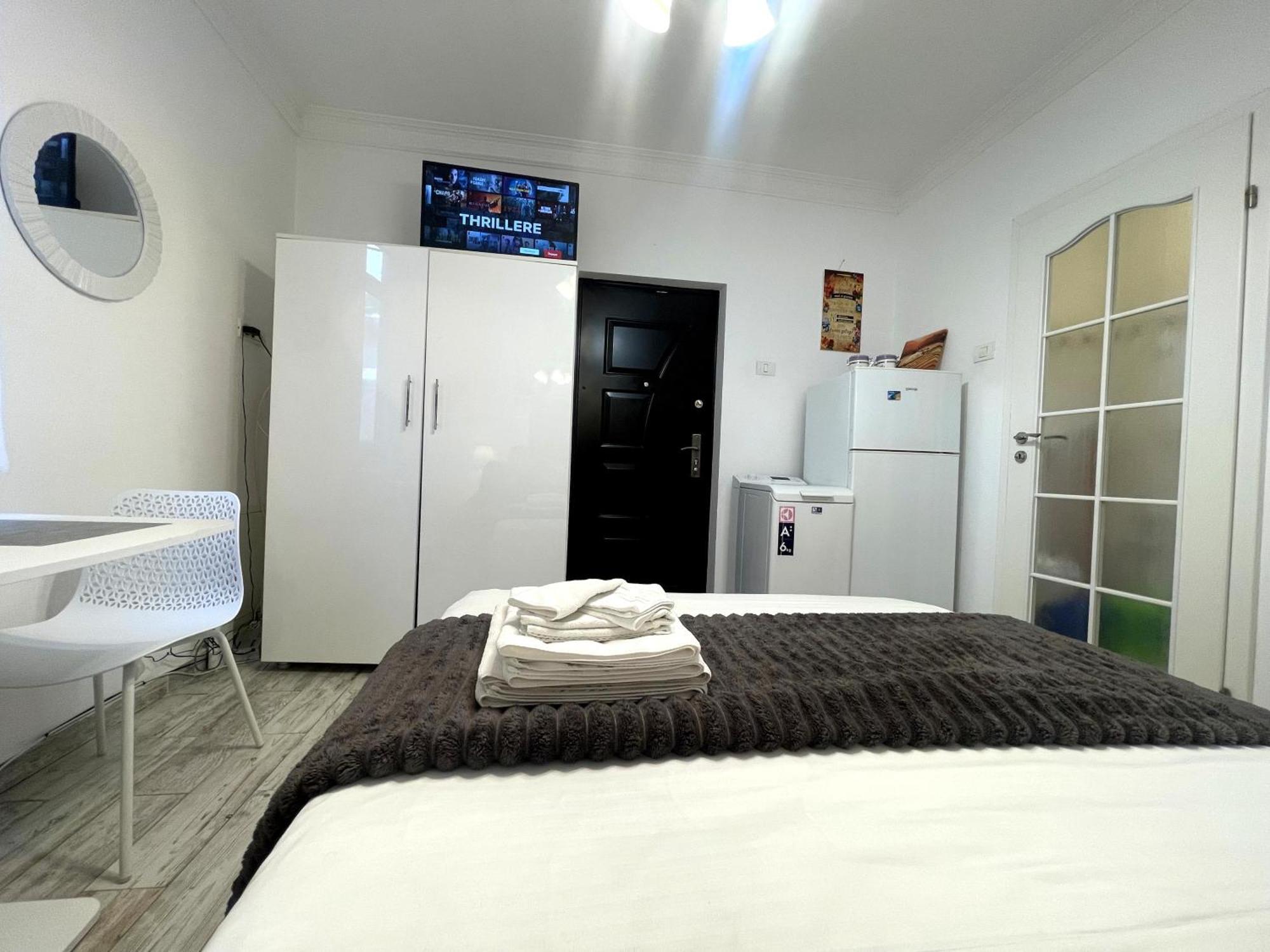 Prime 4 Appartement Boekarest Buitenkant foto
